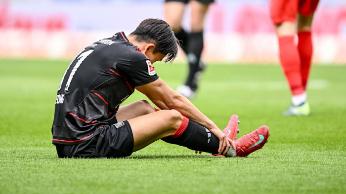 [속보] '최악이다' 유럽파 한국 국대 발목 90도 돌아가→시즌 아웃..…