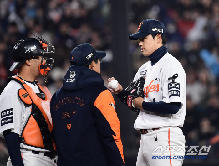 8m 몬스터월 처음 넘겼다! 1할대 부진 딛고 기록에 영원히 남을 한방……