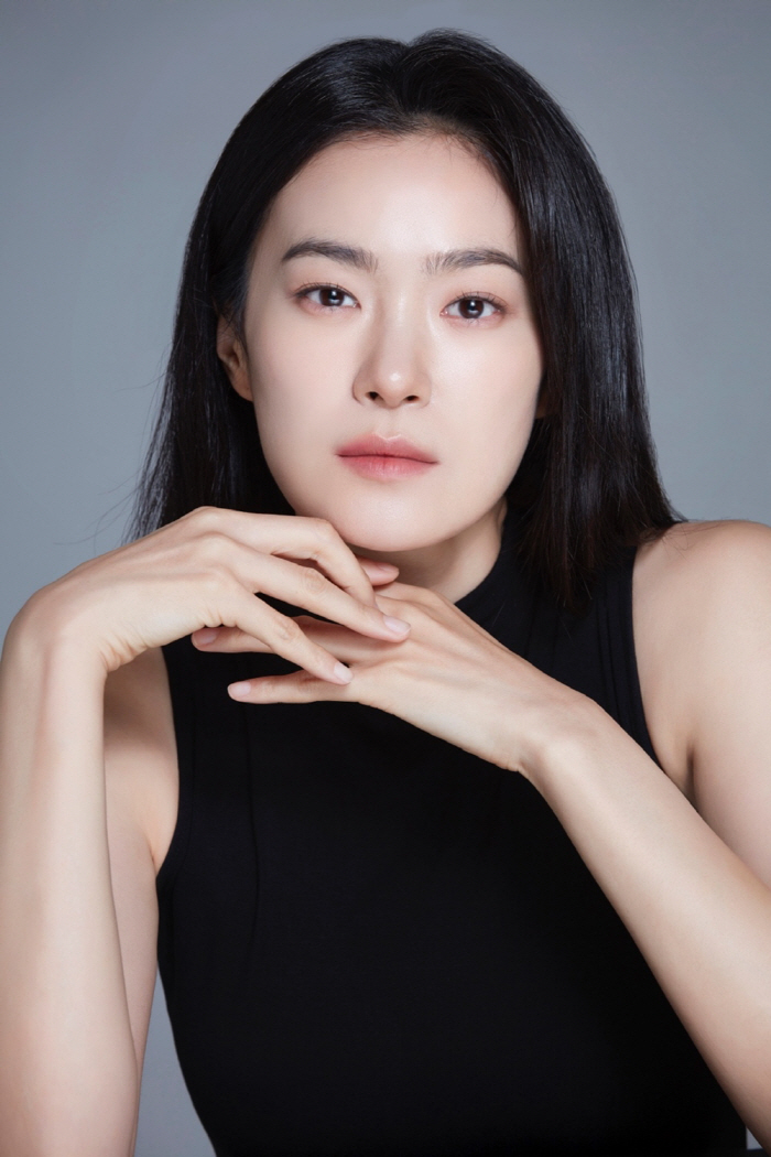 옥자연, 세계 최초 젠더 밴딩 캐스팅 연극 '디 이펙트' 주연 발탁