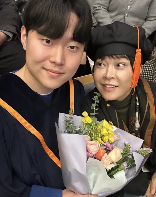 조혜련, 子 18살까지 초졸이었는데..극적 대학 졸업에 또 울컥