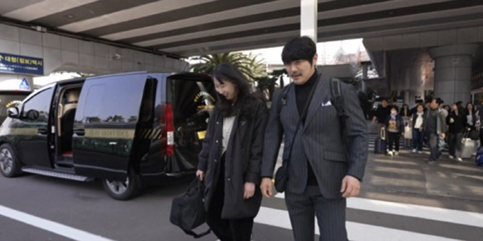 "4년전 결혼, 두 딸 있다" 고백 KCM..9세 연하 ♥아내 최초 공개…