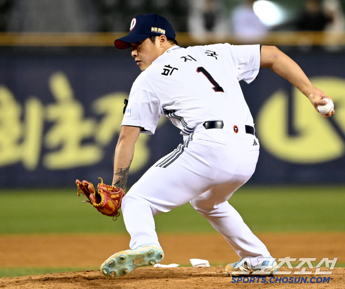 3실책 1폭투 땡큐! 두산, 2홈런 곁들여 키움 6-1 완파! 시즌 첫 …