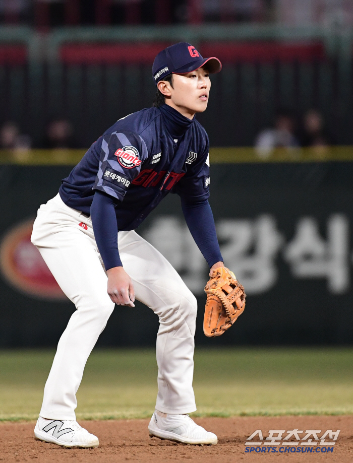롯데전만 기다렸건만! '초대형 트레이드 주인공' 충격 2군행 → 진짜 주…