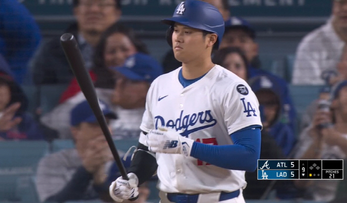'어뢰 배트' 열풍? 본인 배트로 한 방에 잠재운 오타니, "NL MVP 경쟁자가 사용 압박할 수도"