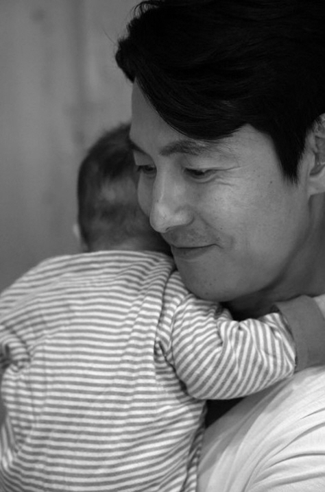 정우성 ‘혼외자 논란’ 후 첫 근황…이정재와 中 여배우 만남 포착