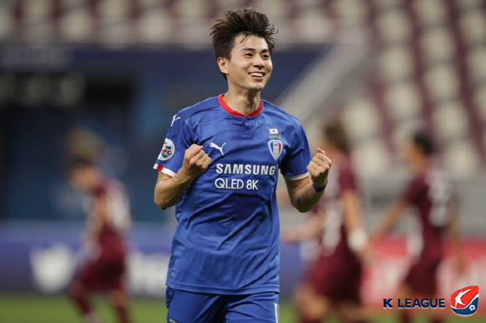 '꽃미남 공격수' 임상협, 현역 굿바이! "축구는 내 인생 그 자체, 팬…