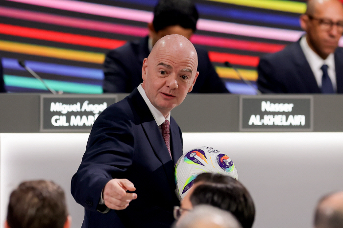 '친중' FIFA, 월드컵 참가국 '32→48→64' 확대안 내놨다! 참…