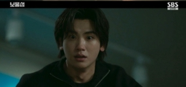 [SC리뷰] 박형식, 친父 이해영 피습 목격…또 15.7% 자체 최고 기록('보물섬')