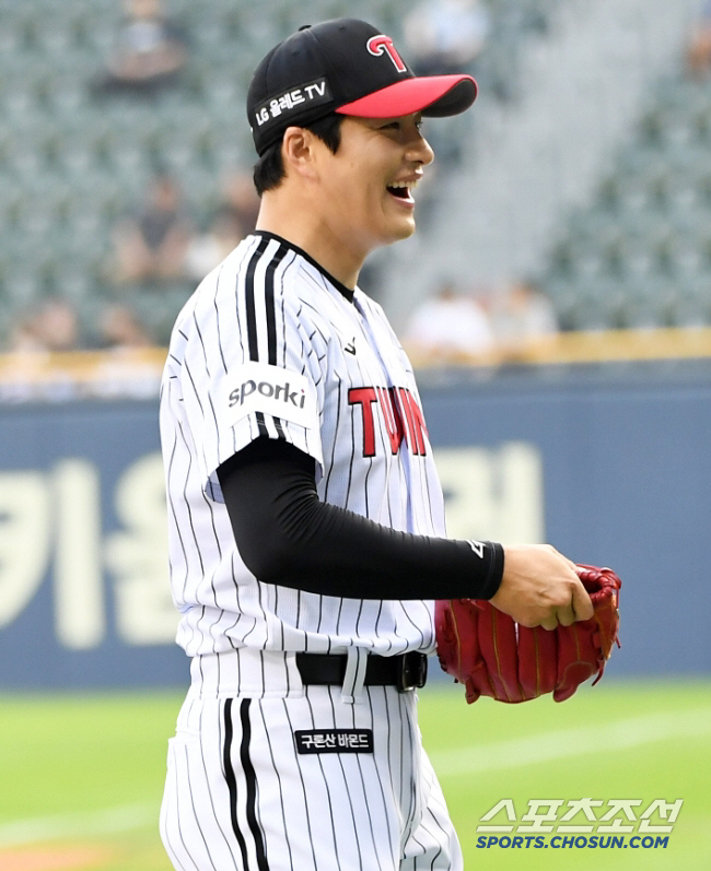 야구 선수 출신 배우 민우혁, 6일 잠실 KIA-LG전 승리기원 시구