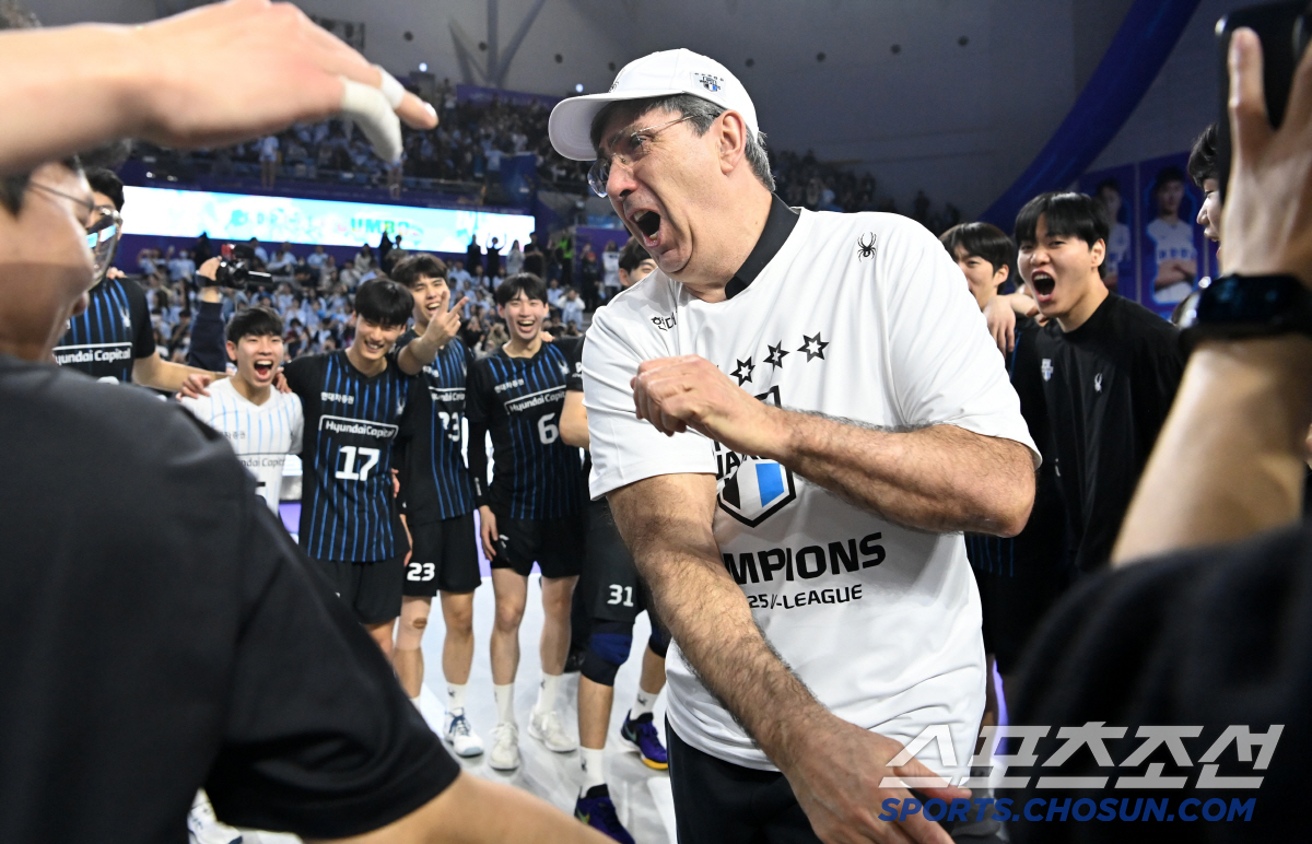 "맥주 한잔 간절해" 부임 첫해→트레블 달성…佛명장의 솔직한 속내 "우승…