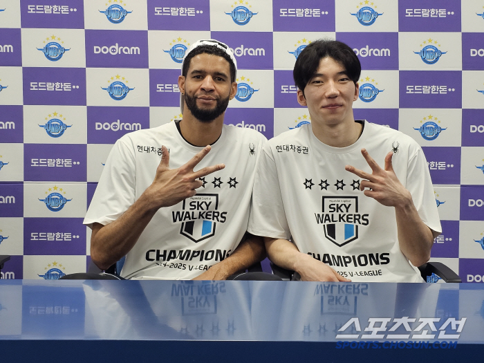 "현대 말고 다른 팀?" 챔프전 MVP 레오, 허수봉 걱정에 답한 속내 "전엔 참 게을렀는데…" [인터뷰]