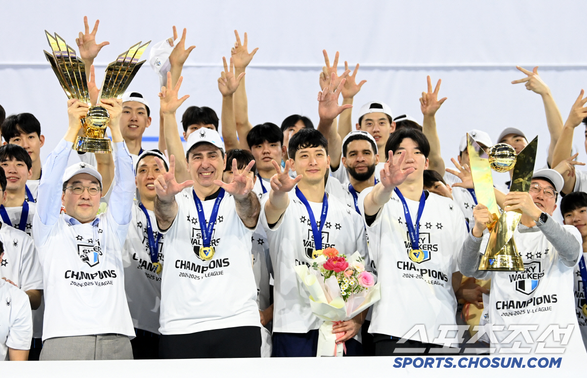 "시즌 MVP? 주신다면 감사히…" 화살처럼 지나간 우승 시즌, '캡틴'…