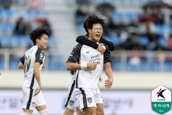 '에울레르 멀티골' 서울 이랜드 무섭다, 천안 3-0 잡고 1위 질주(종…