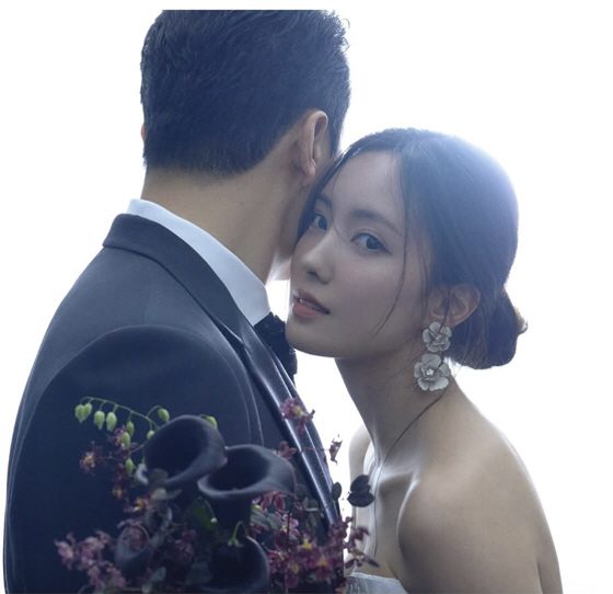 '금융맨♥' 효민, 오늘(6일) 품절녀됐다..신라호텔서 초호화 웨딩