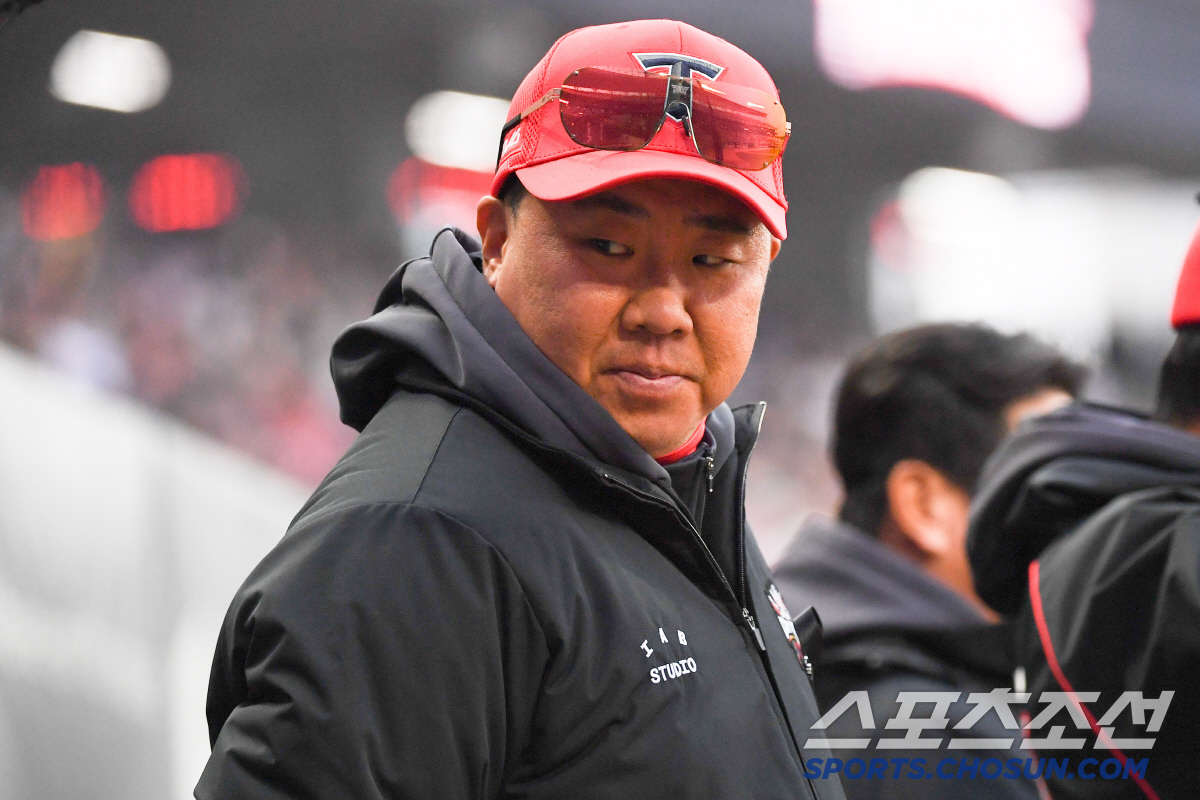 꽃범호는 왜 '자연재해급' 줄부상에 자책을 했을까 → "주전 3명 4명 …