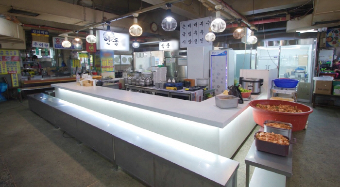 '이모카세' 국숫집 40년만에 리모델링 "비용만 8천만원..청담동 바 같…
