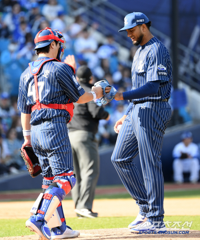 '압도했던 7이닝' KBO 최초 기록 꿈꿨지만, 통한의 6아웃…그래도 쿨…