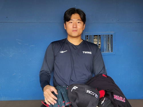 (서울=연합뉴스) 하남직 기자 = LG 5선발 송승기가 6일 서울 잠실구장에서 연합뉴스와 인터뷰하고 있다.