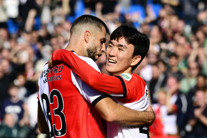 韓 축구 엔진 고장났다! '대체 불가' 한국 중원 핵심, 확실한 부상 O…