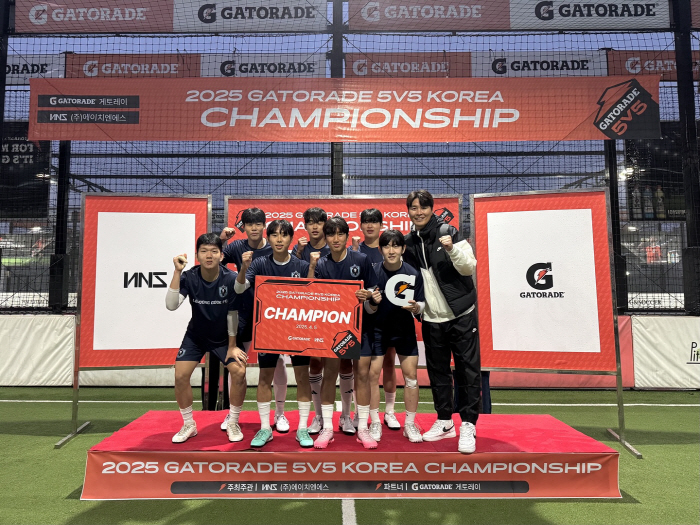 '감독 변신 일냈다!' 이동국FC, 한국 대표로 뮌헨 간다! '2025 …