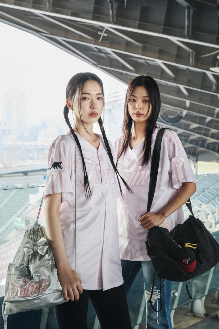 '감다살' LG 마케팅, 통장털이범 등극(?) → 홈 7연속 매진에 패션…
