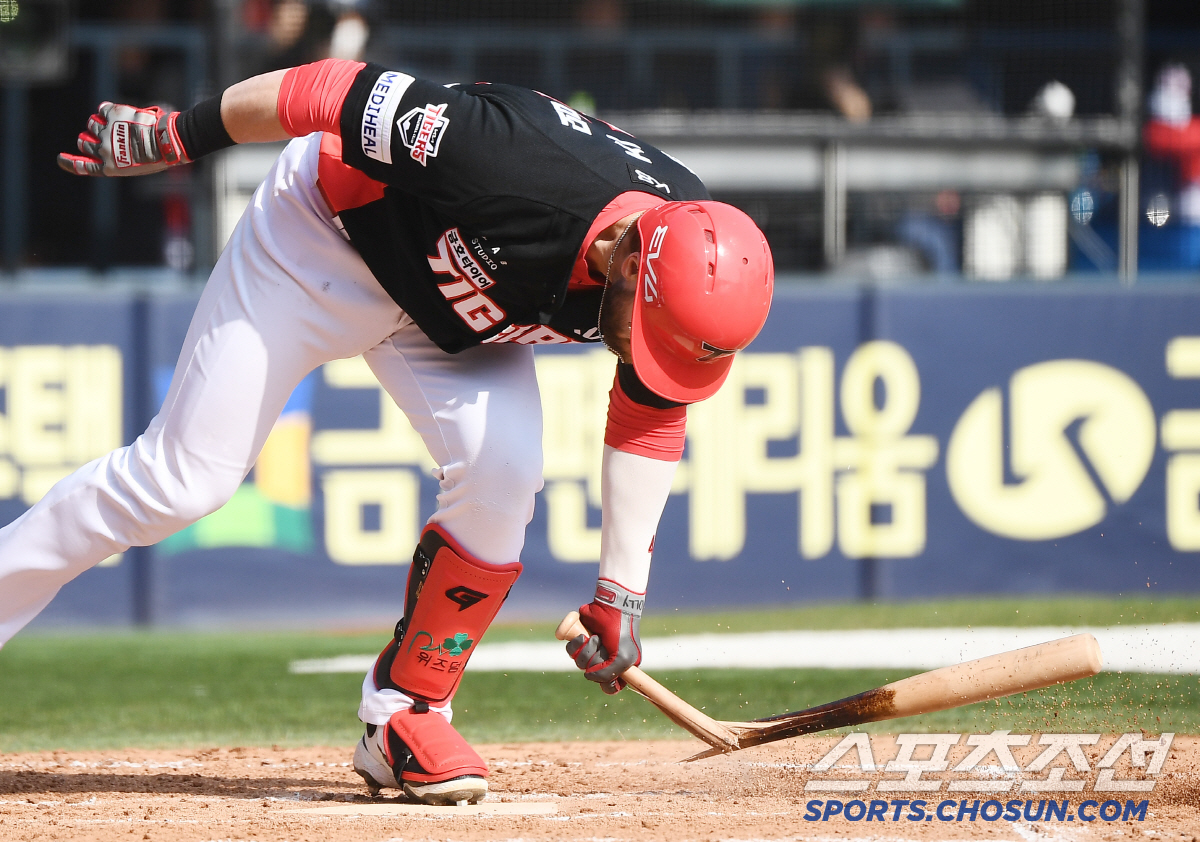 '절대 1강'은 있었다. 그런데 KIA가 아니라 LG라니... '무조건 …