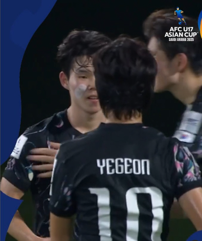 이번에는 日 축구 大망신, FIFA 랭킹 109위 베트남에 충격 무승부→…