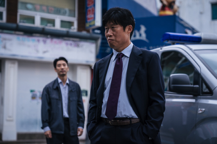 [SC줌人] "클리셰 범벅 '야당' 어디 보자~"…유해진, '3억 개런티…