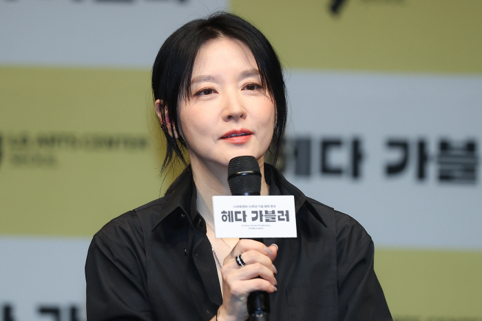 32년 만 '헤다 가블러'로 연극무대 복귀하는 이영애 “연극은 나의 원점”