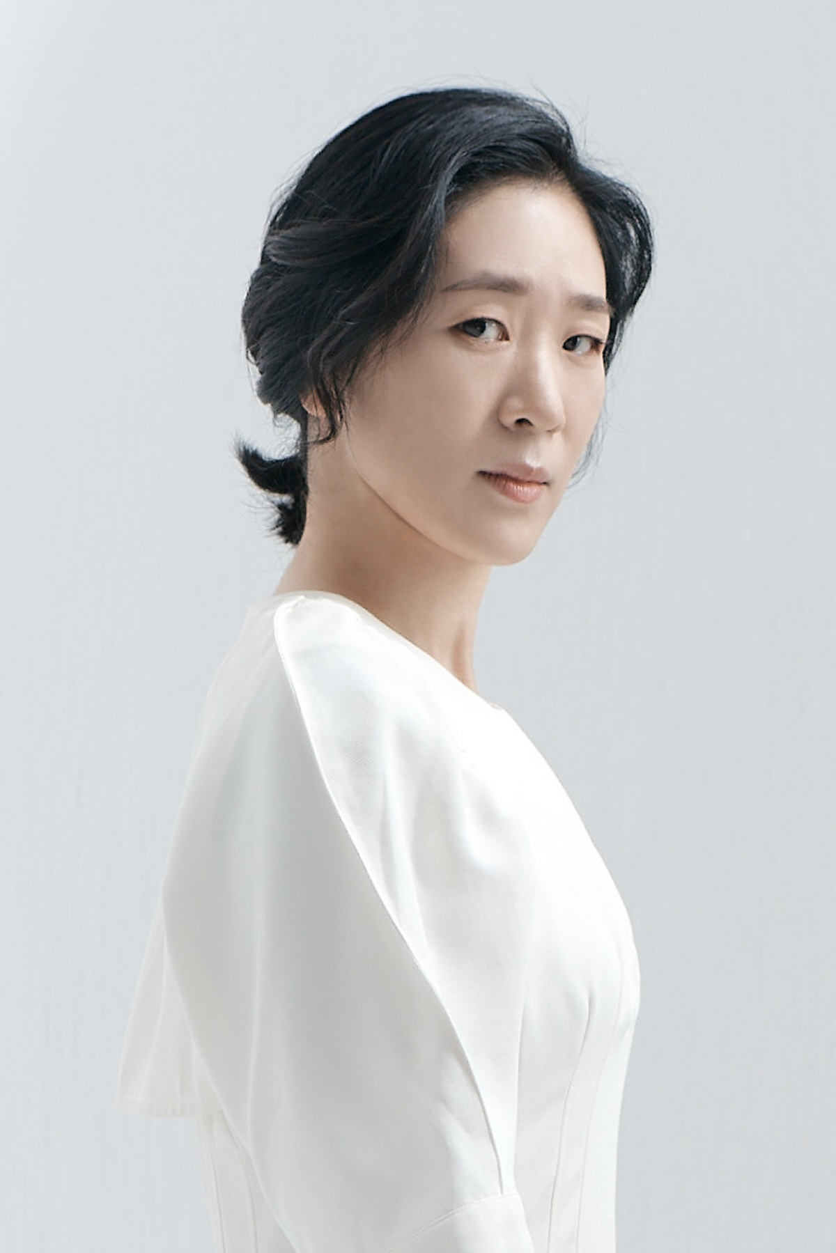 ‘폭싹’ 인기 ‘헤다 가블러’로 이어가는 백지원 “매체 반응 감사…이젠 …