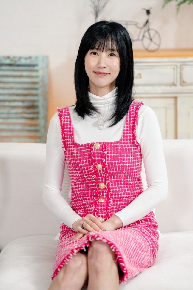 이수경 "쌩얼 공개? 있는 그대로 보여드리려고..이술경? 재밌더라"(솔로라서)[일문일답]