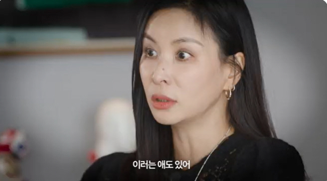 유튜버 된 고소영, 이름 부르는 팬에 "내가 네 친구야?"…화끈한 입담