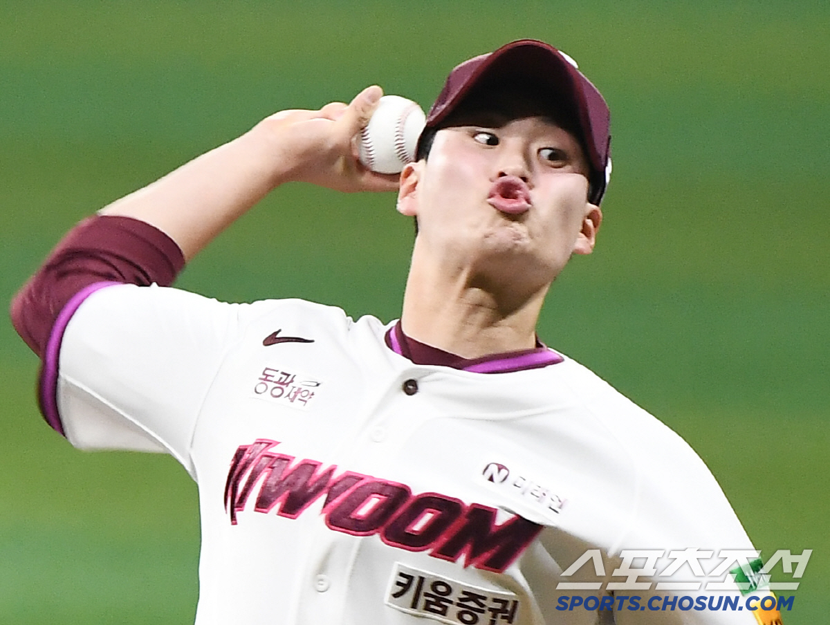 LG 상대 '9점 역전' 가능하다고 판단했나 → '2이닝 9실점' 방관,…