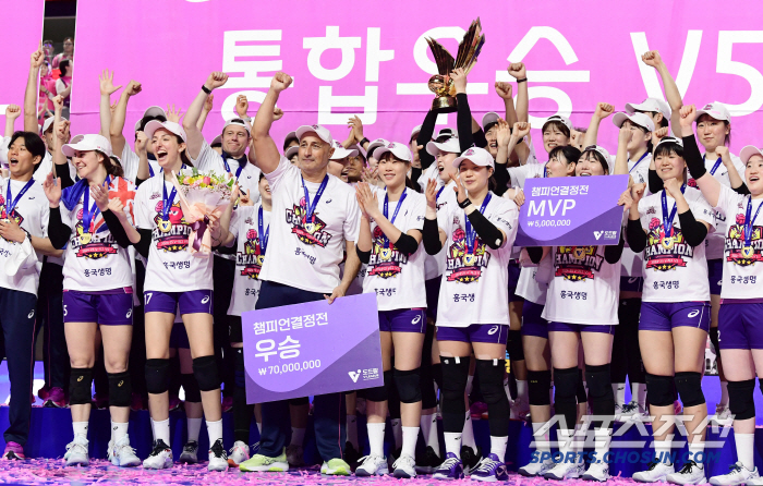 마지막은 김연경만 아니었다. 아본단자도 떠난다. "미리 인사드린다. 다음…