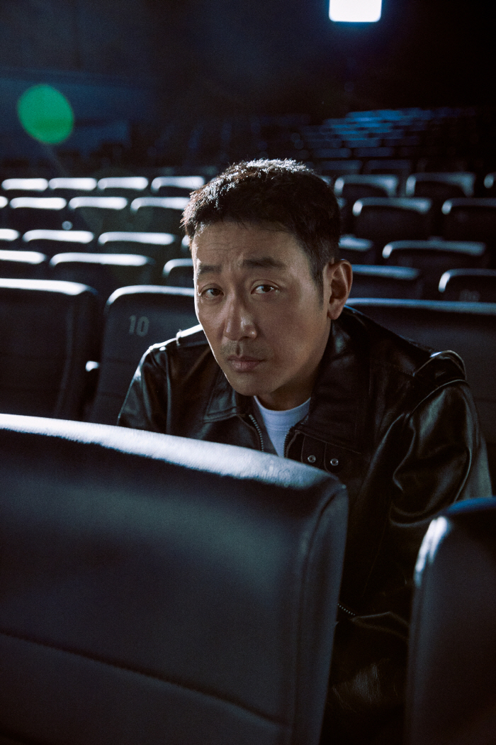 [SC인터뷰] "나이 먹고 쿨해졌다"…'로비' 감독 하정우, 자신감 이유…