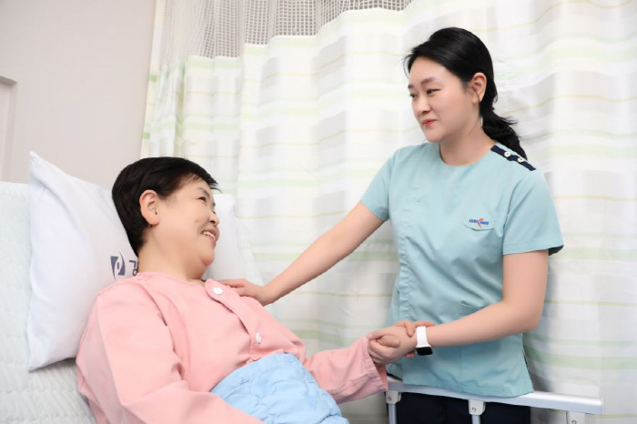 환자를 가족처럼…강북힘찬병원 4단계 '힘찬케어' 시스템, 환자·보호자 만족도 높여