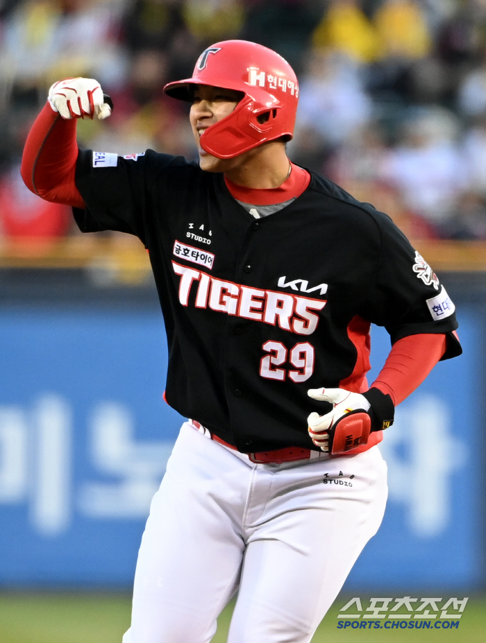 김도영도 놀랐다 "요즘 깨달은 것 같다" 찬사…타율 0.344→노린대로 …