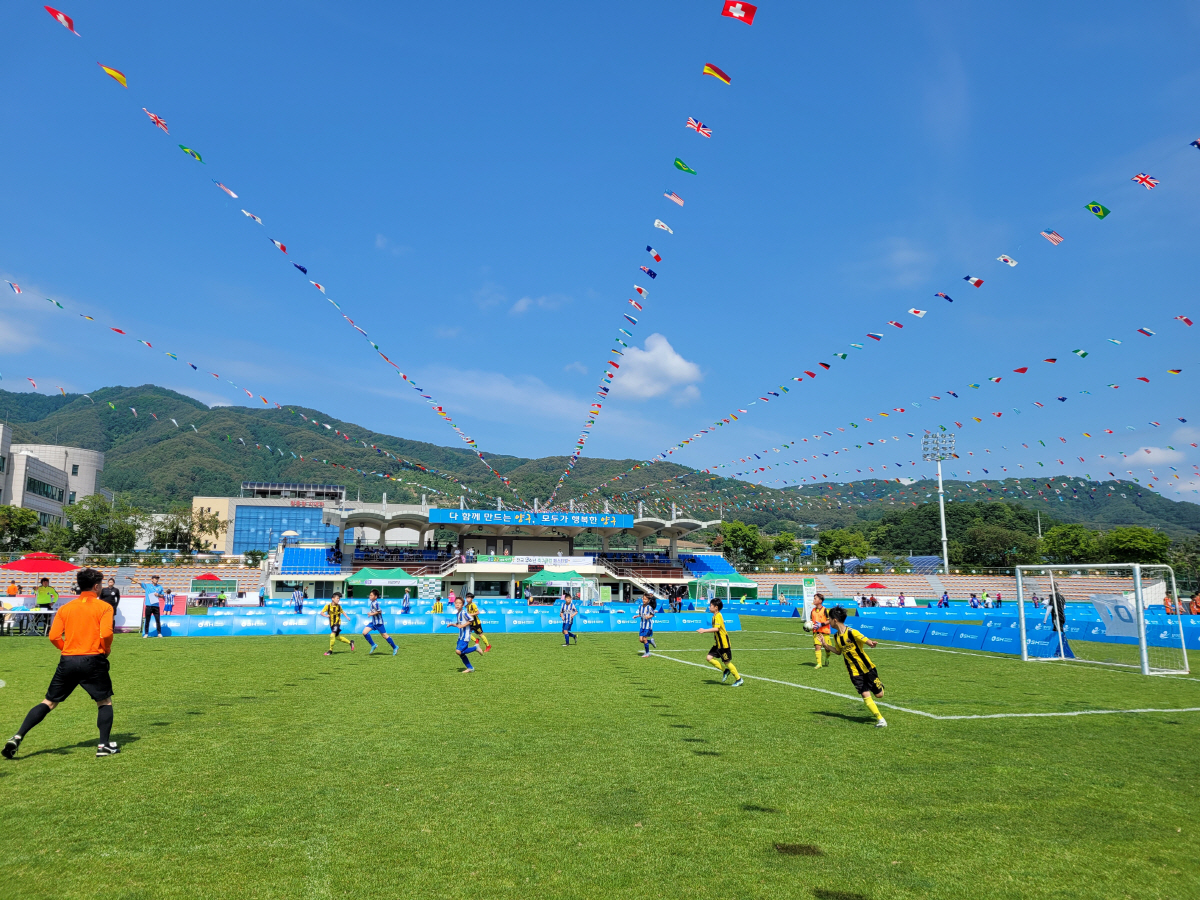 "전국 유소년 축구 꿈나무들, 양구로 모인다!" '2025 행복 양구컵 …