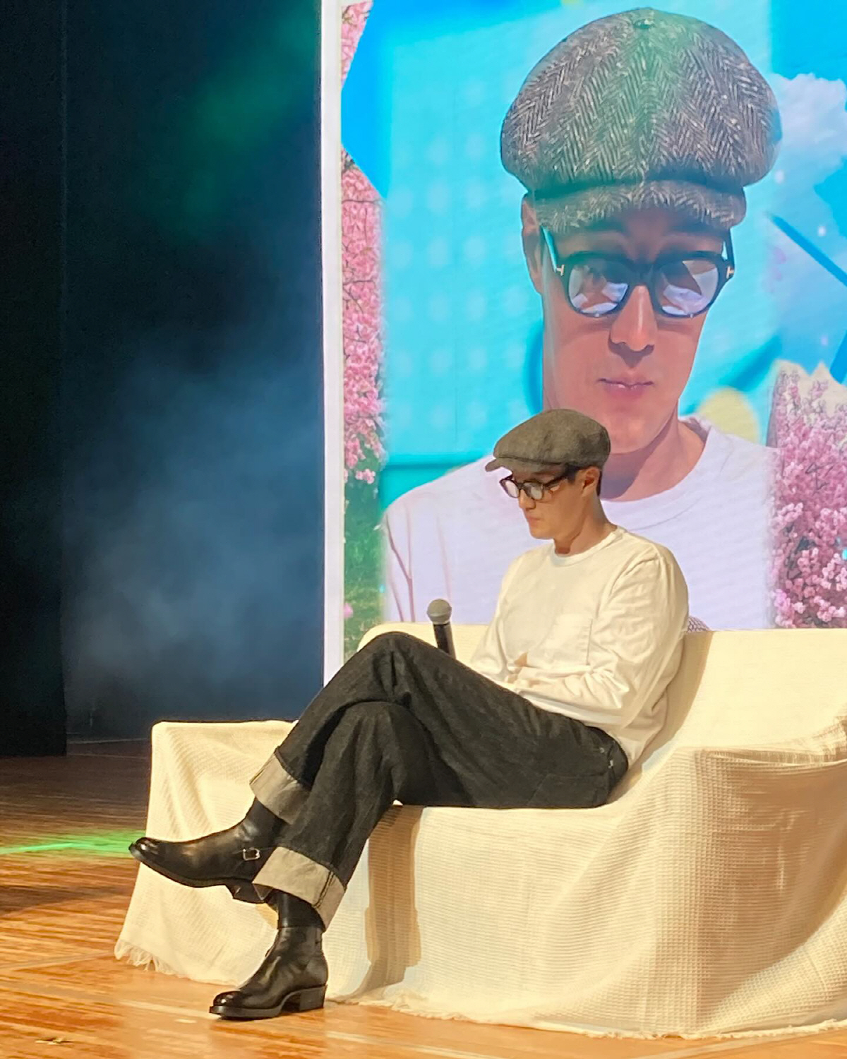 [SCin스타] 구도 실패여도 얼굴이 성공적… 소지섭, '소간지'란 이런…