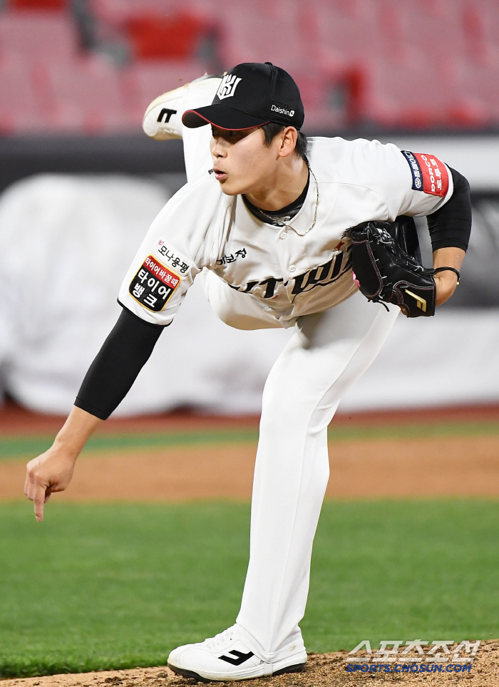 역시 많이 써야 돼! 박영현 연투 세이브! → KT, 4-1 NC 제압하…