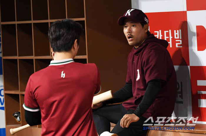 '거포 유망주 깨운 한마디' 답답한 마음에 이용규 찾은 박주홍...바로 …