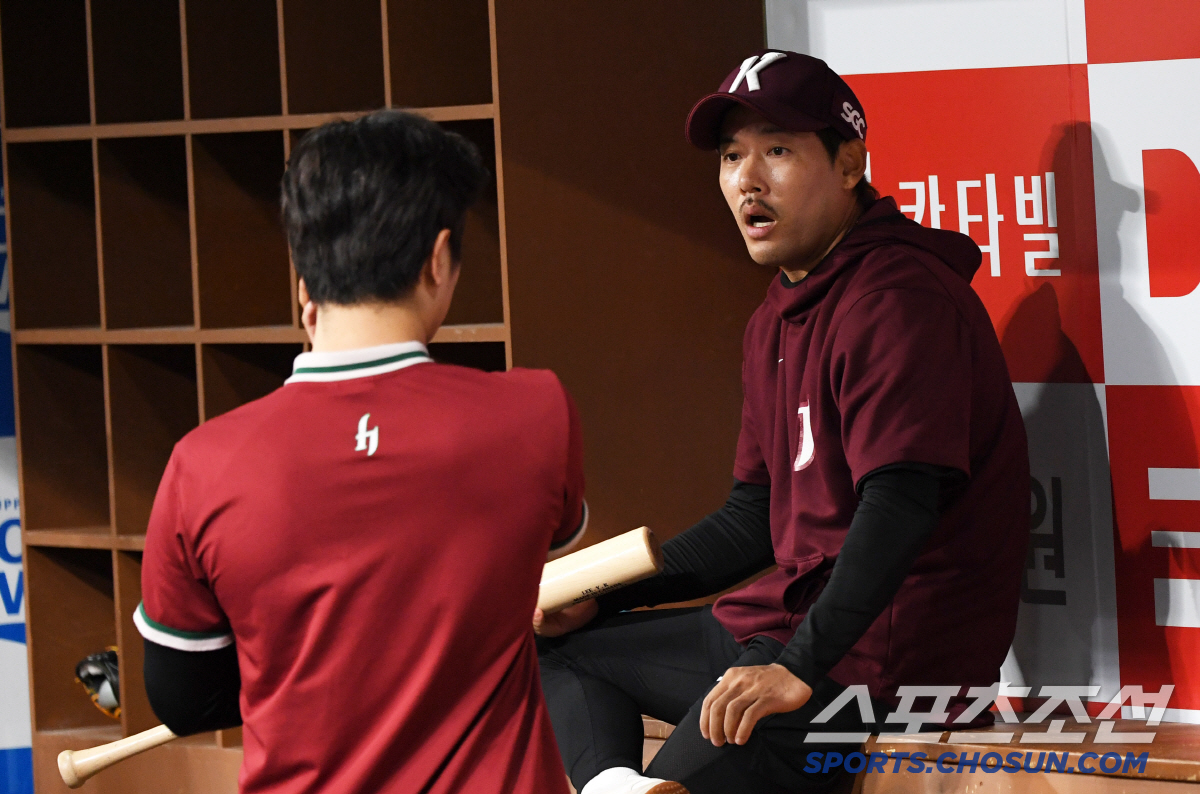 '거포 유망주 깨운 한마디' 답답한 마음에 이용규 찾은 박주홍...바로 …