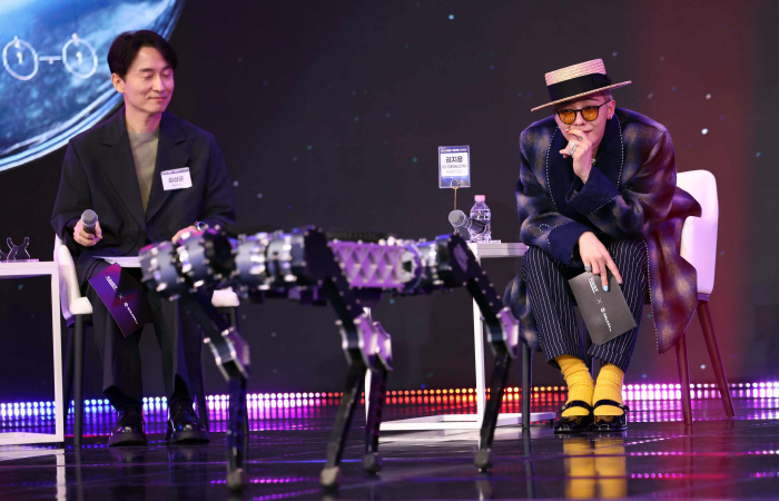 '교수' 지드래곤, 음원 우주 송출은 시작일뿐…"AI 새로운 무대 구상,…