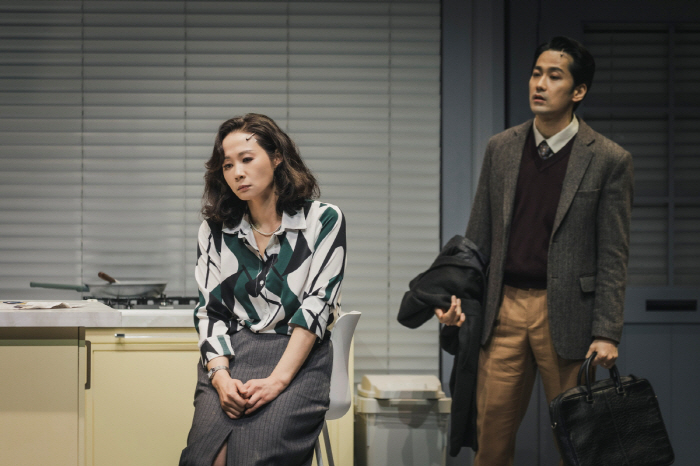 김선영, 연극 '그의 어머니' 통해 7년 만에 무대 호흡..강렬한 감정연기 호평↑