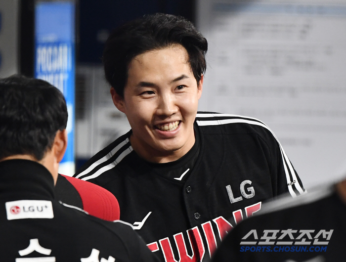 97km 커브로 이렇게 잘 던지면, 40까지 야구하겠네..."전 정말 세…