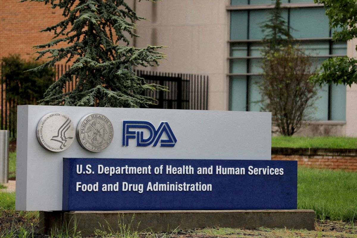 "의약품 개발에 AI 모델 적용하고 동물실험 단계적 폐지"…美 FDA, …