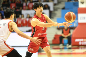 '정관장의 6강 기적' 이끈 박지훈, 6라운드 MVP 됐다