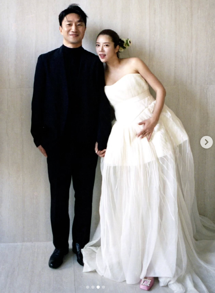 [공식]손담비♥이규혁, 오늘(11일) 득녀..결혼 3년 만 부모됐다(전문)
