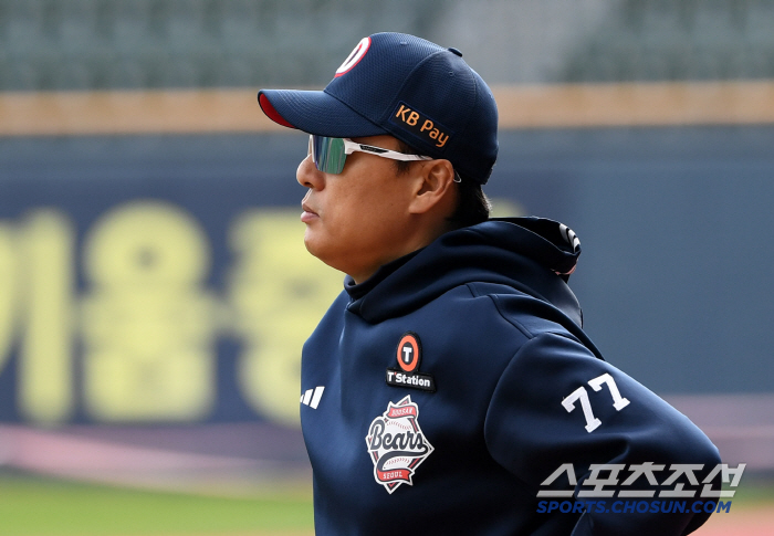 NC전 취소 이용한 이승엽의 결단. 115억 FA 2군행. "6경기만 빠…
