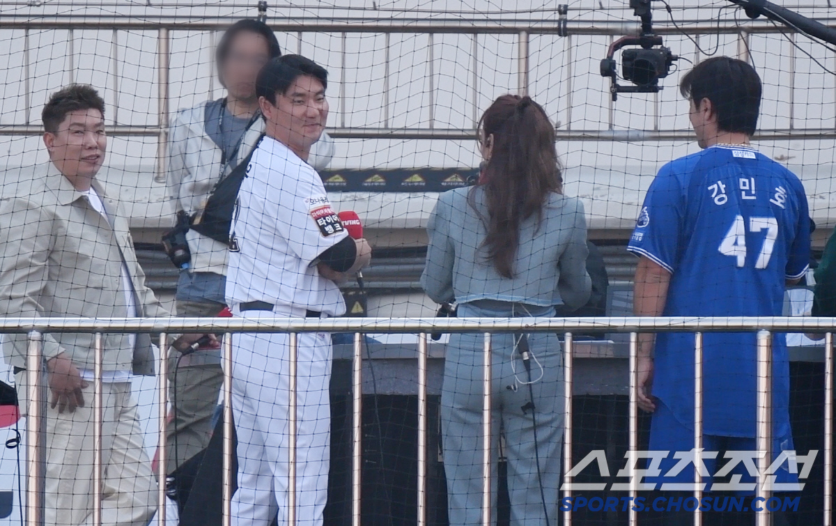 어디론가 불려가는 강민호와 장성우, 한창 훈련할 시간에 왜? [수원 스케…